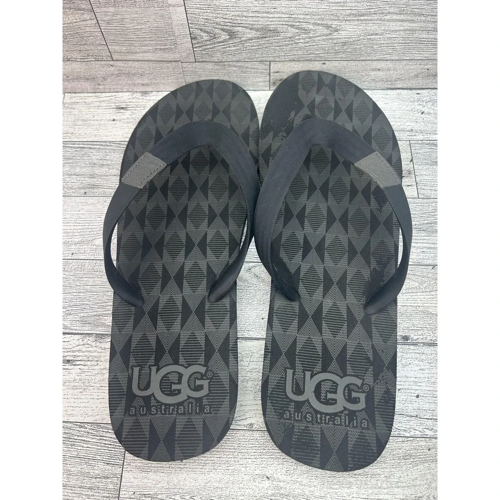 UGG Australia Shoes‎ Mens Size 11 Black Flip Flops Sandals Slip On Beach Summer